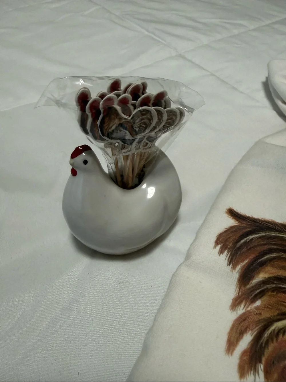 NWT-Bundle Kitchen flour sack Towels & toothpick holder